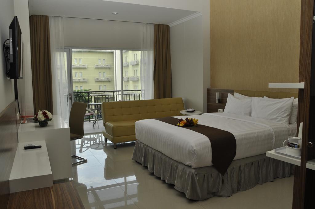 Lorin Sentul Hotel Bogor Exterior photo