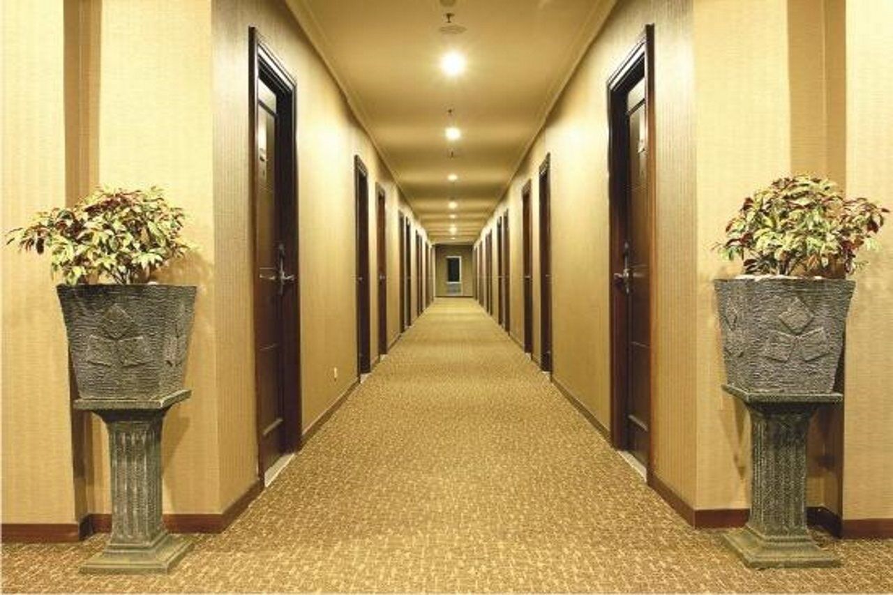 Lorin Sentul Hotel Bogor Exterior photo